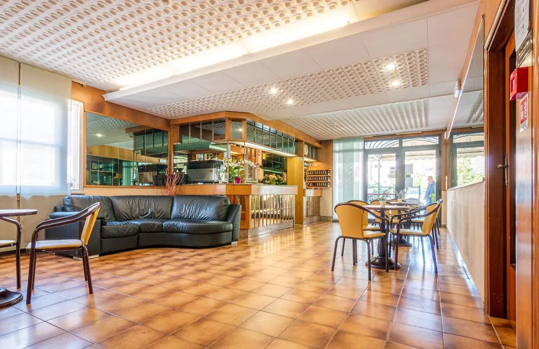 Hotel Villa Dina-1