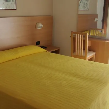 Hotel Villa Dina-2
